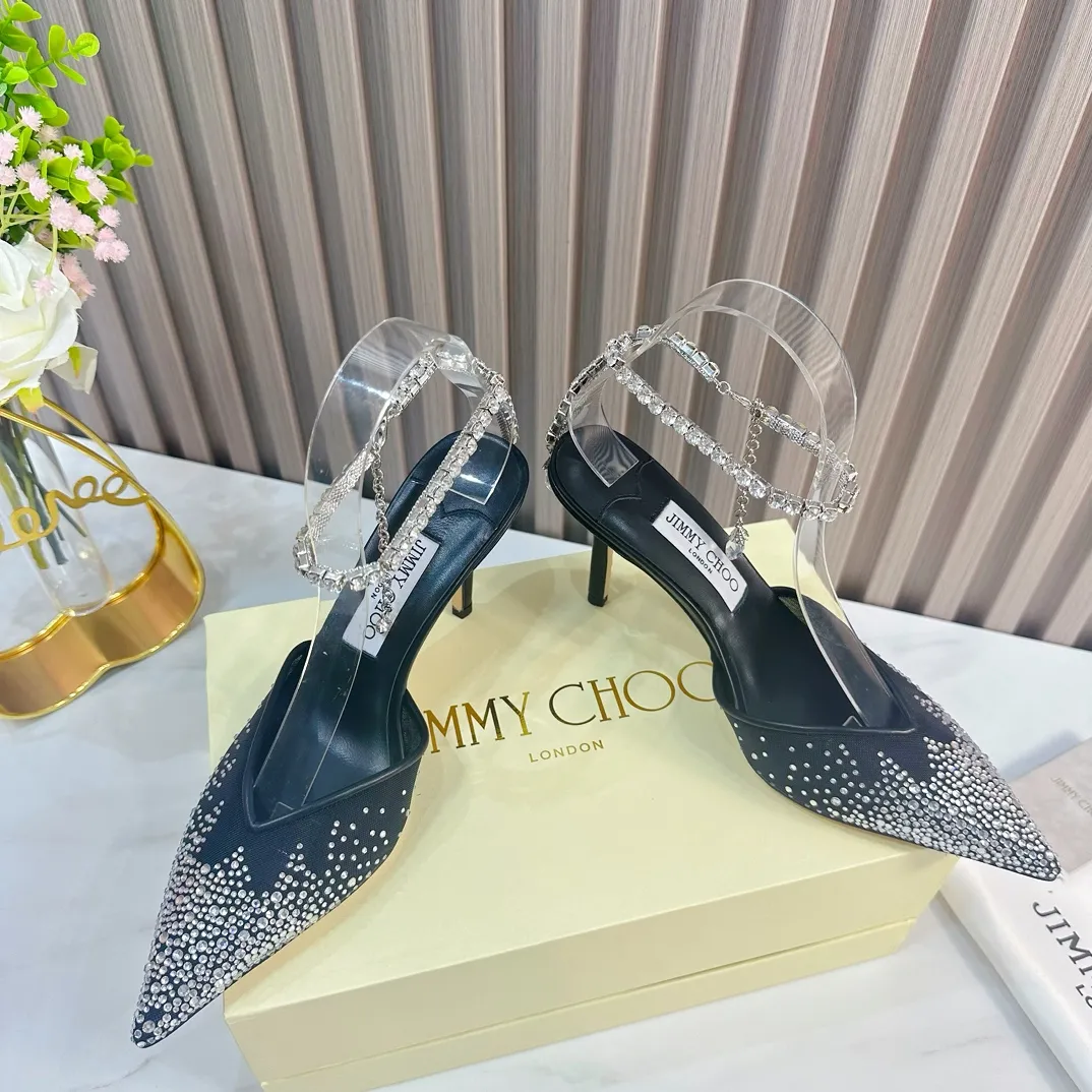👟👟Ex-factory price 700👟👟 JIMMY CHOO (Jimmy CHOO) 💝💝💝 is a very comprehensive noble fashion lifestyle brand, with a series of women's high-heeled, medium-heeled, flat-heeled sandals with the same strap from major fashion bloggers and celebrities in Hong Kong and the United States.  The Australian pointed toe, round toe and square toe series are simply beautiful. Fall in love with elegance and playful sense of the future. Just by looking at them, you want to own them immediately, but you can really think about a pair of exquisite high heels~~~~~~~~~~~~~~~~~ 💝This series is specially designed for extraordinary and indifferent ladies, thus creating a unique overall effect, Jimmy Choo Design products that inspire women to move forward and show their charm💝💝💝 1⃣️Material: Imported genuine mesh hot diamond 2⃣️Inner: Imported Italian lambskin, super soft and delicate 3⃣️Outsole: Imported Italian original original color genuine leather outsole Heel height 8.5cm (10.0/6.5cm can be made) 4⃣️Code number: 35-39 (34.40.41.42 customized)